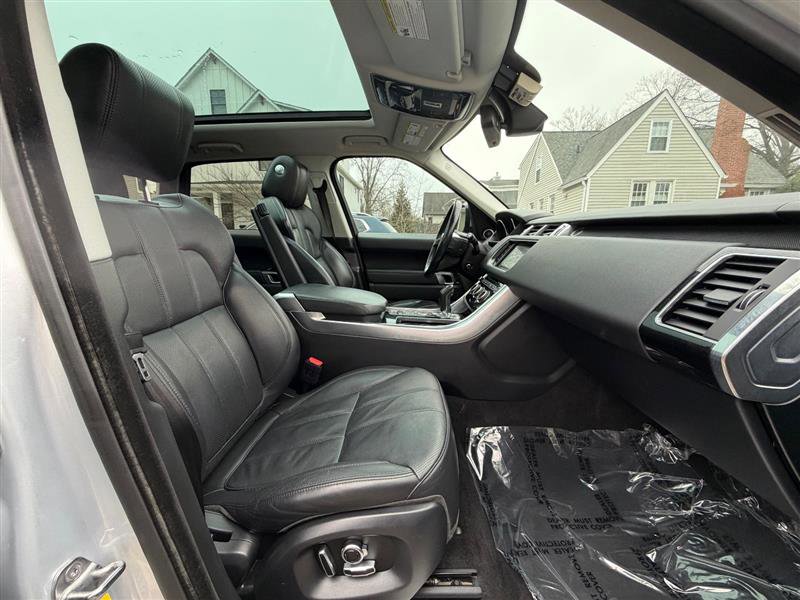 Used 2016 Land Rover Range Rover Sport HSE AWD/4WD image 18