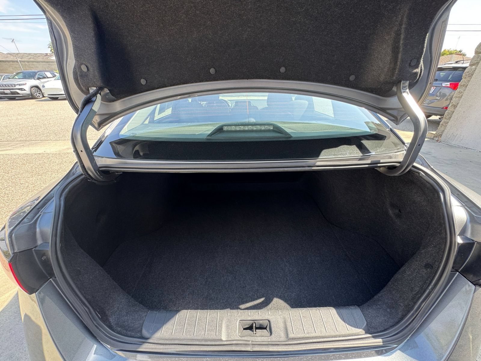 Used 2025 Nissan Sentra S FWD image 24