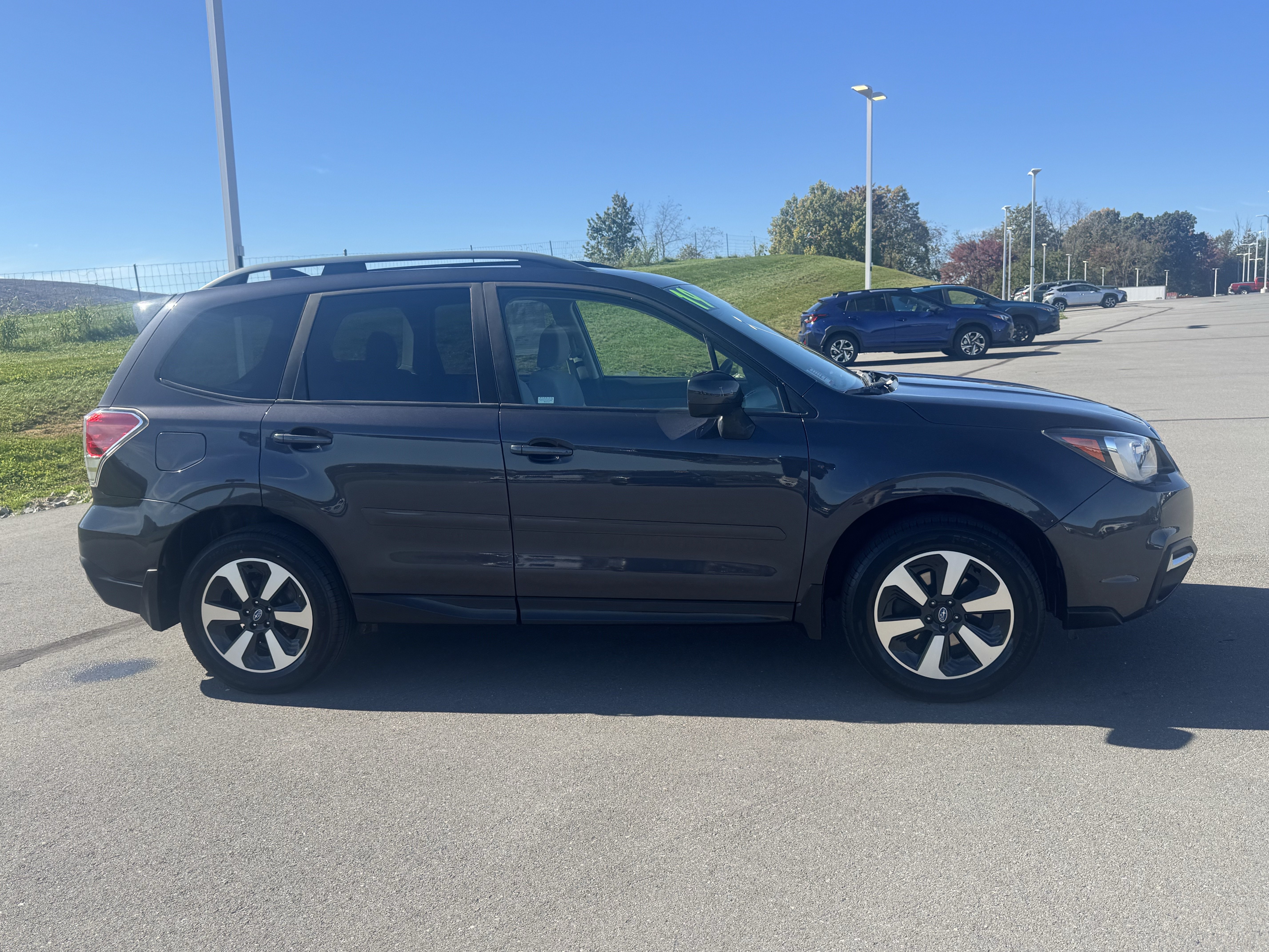 Used 2018 Subaru Forester 2.5i Premium AWD/4WD image 2