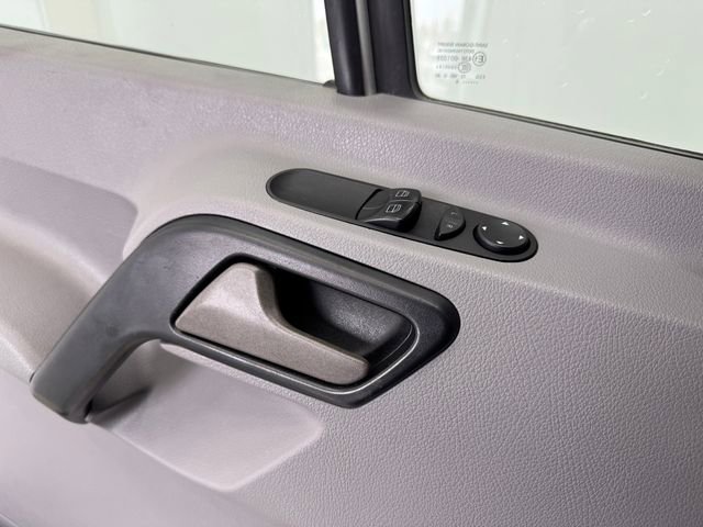 Used 2016 Mercedes-Benz Sprinter 2500 image 34