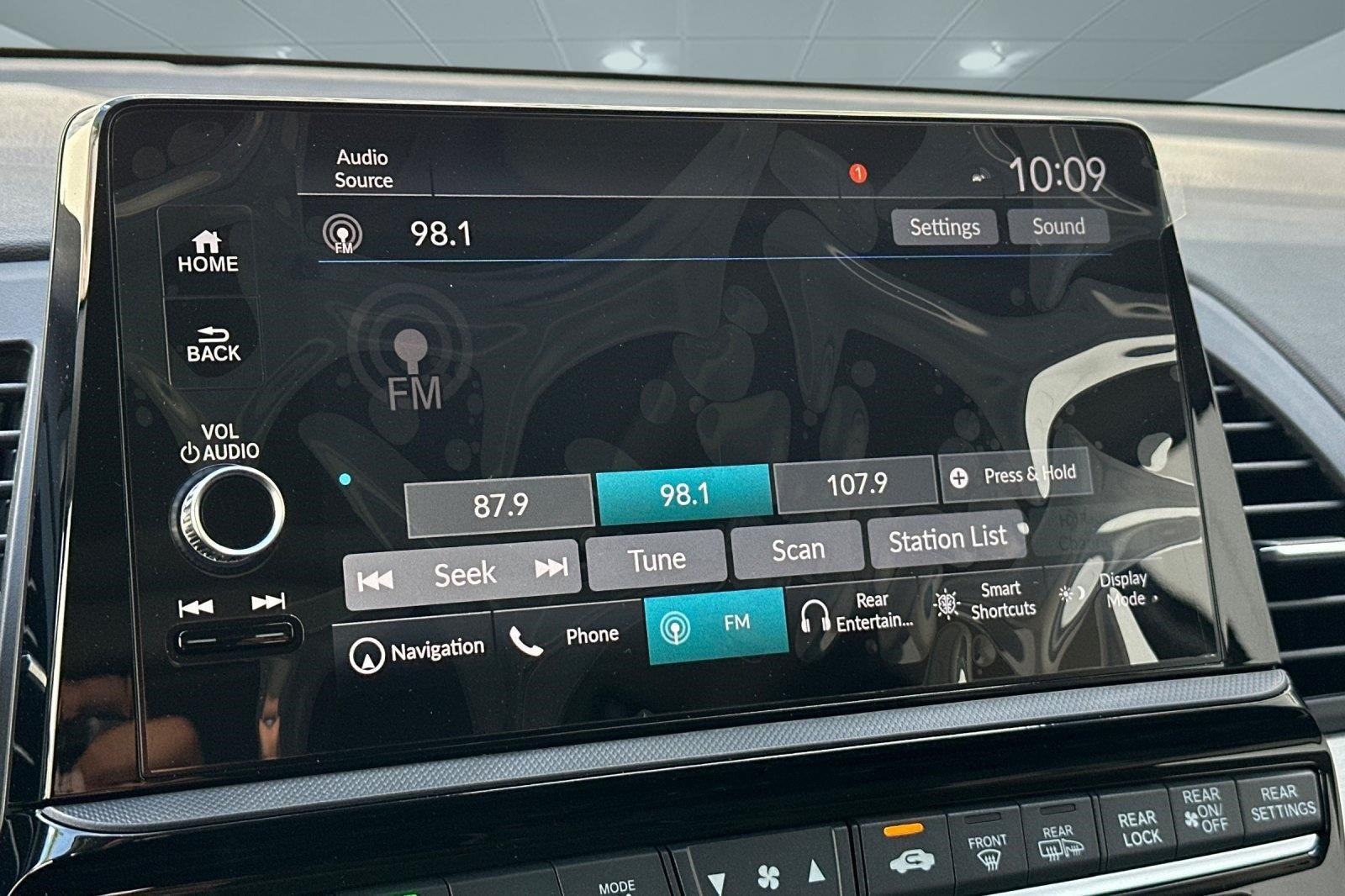 New 2026 Honda Odyssey Touring image 22