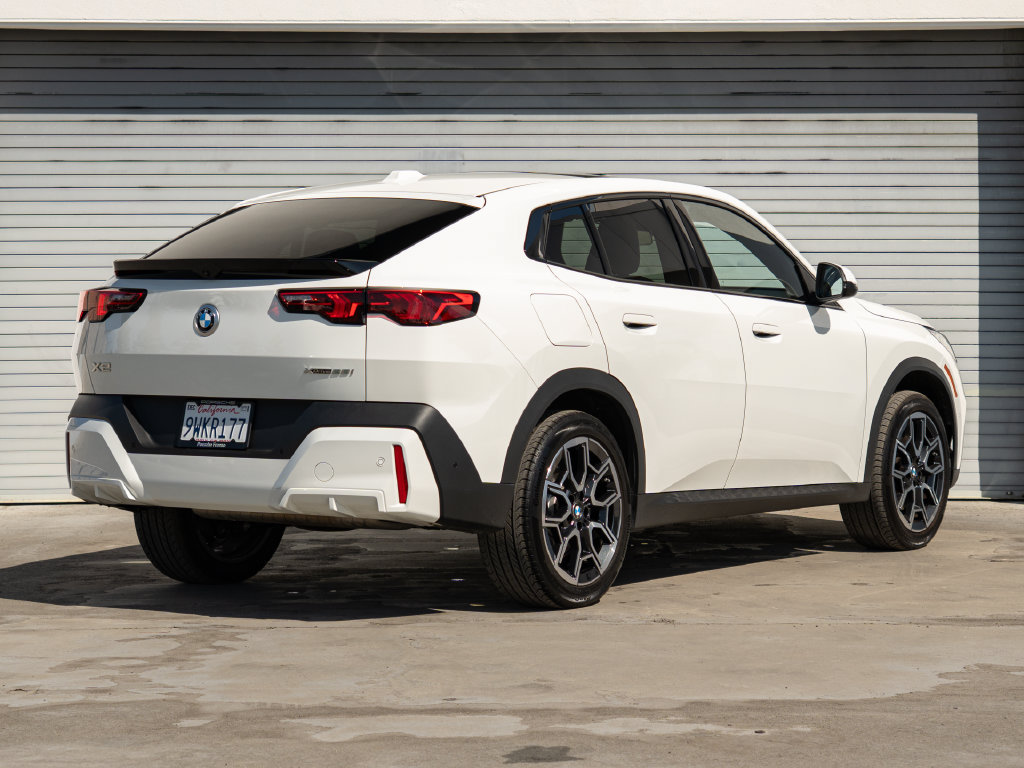 Used 2026 BMW X2 xDrive28i AWD/4WD image 24