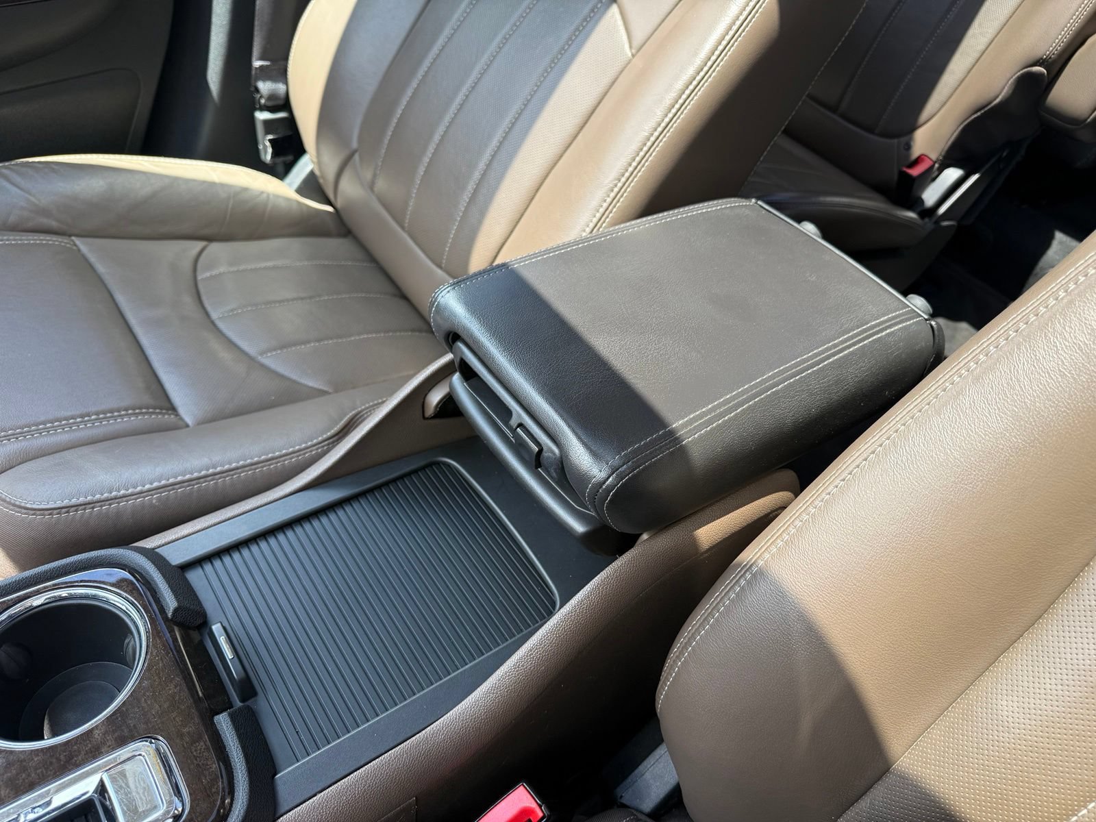 Used 2015 GMC Acadia SLT AWD/4WD image 19