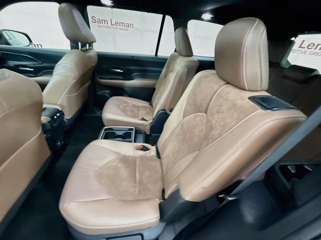 Used 2024 Toyota Grand Highlander AWD Hybrid image 25