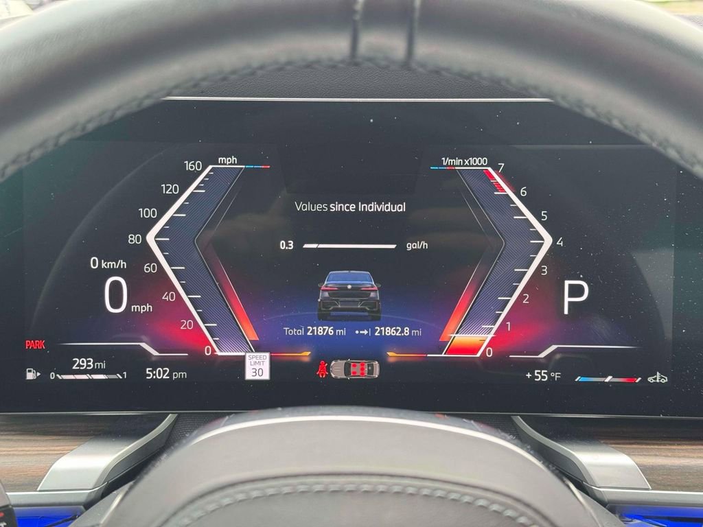 Used 2023 BMW 760i xDrive w/ Parking Assistance Package AWD/4WD image 27