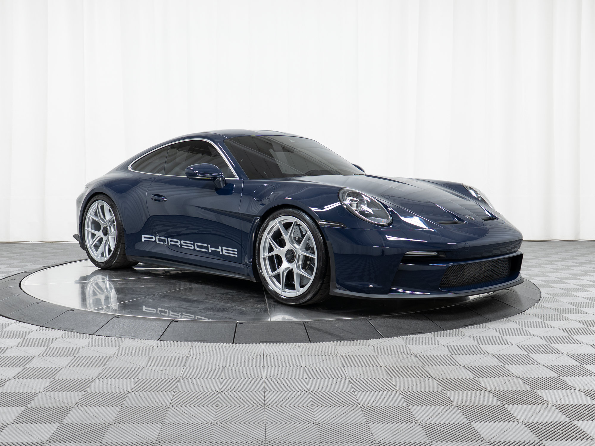 Used 2024 Porsche 911 GT3 RS RWD image 7