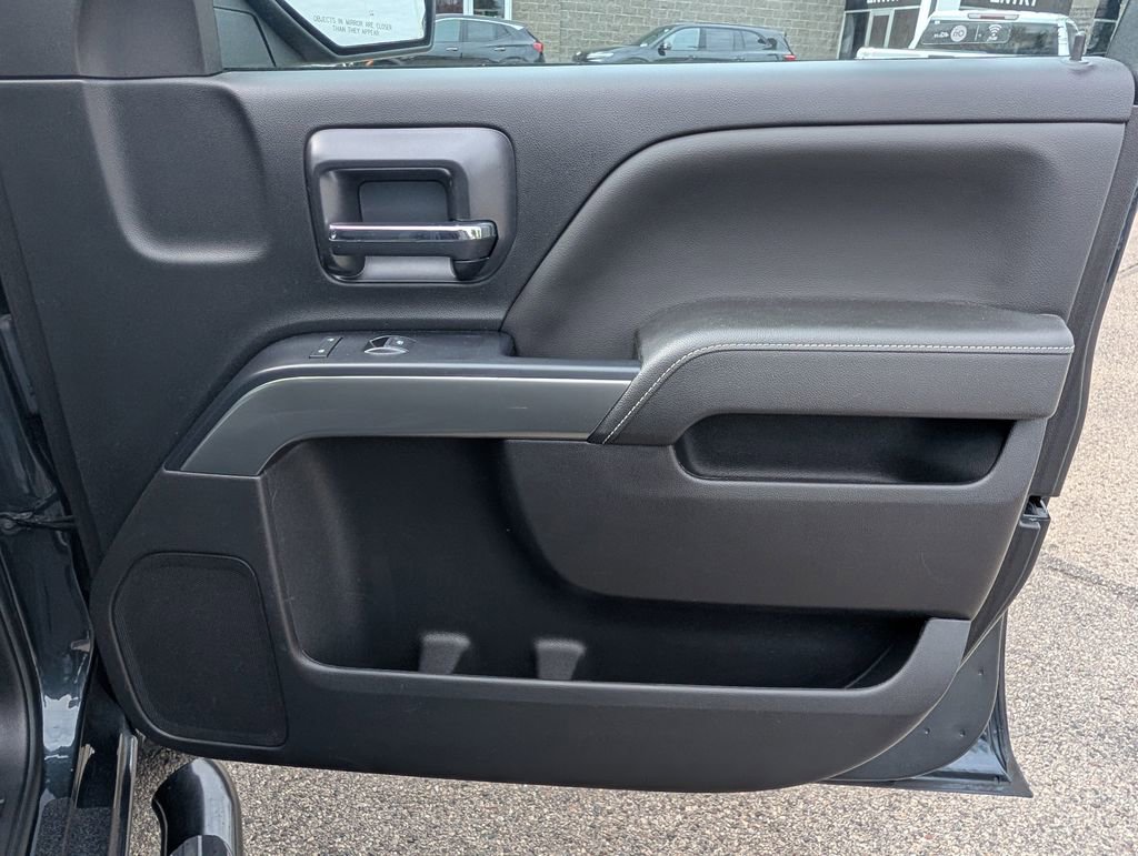 Used 2018 Chevrolet Silverado 1500 LT w/ All Star Edition AWD/4WD image 18