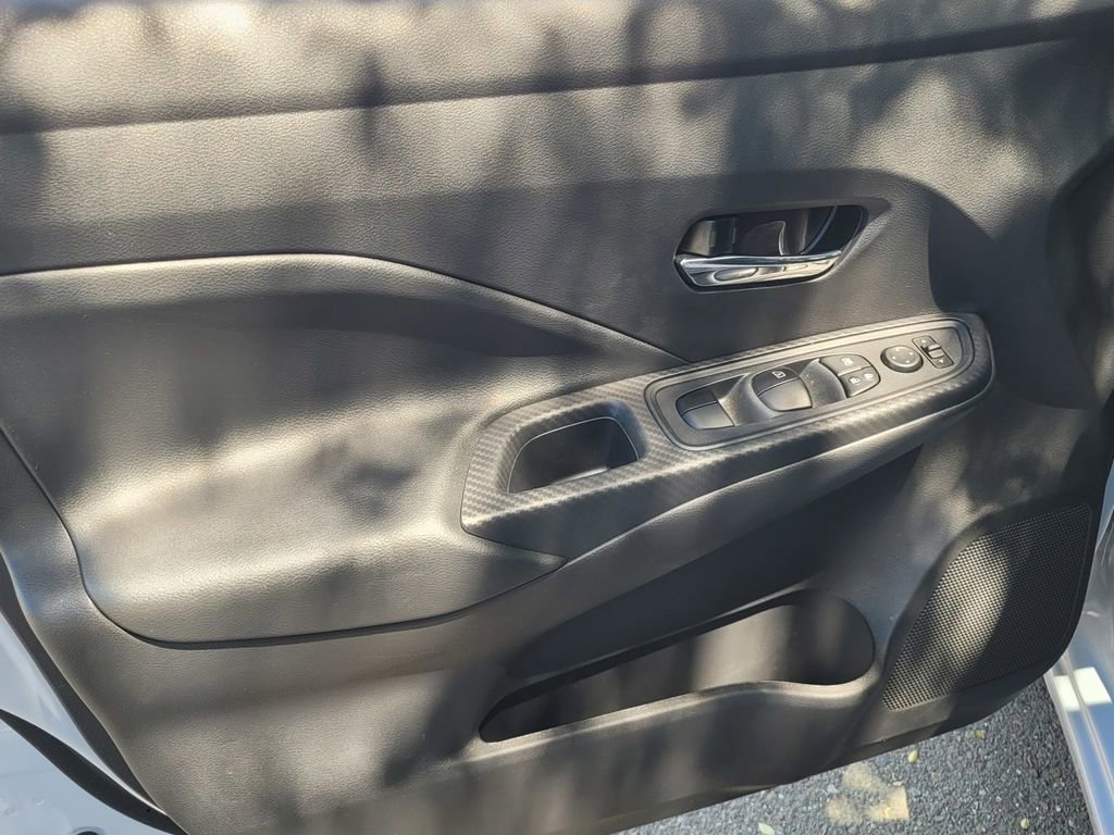 Used 2025 Nissan Versa SV w/ Trunk Package FWD image 15