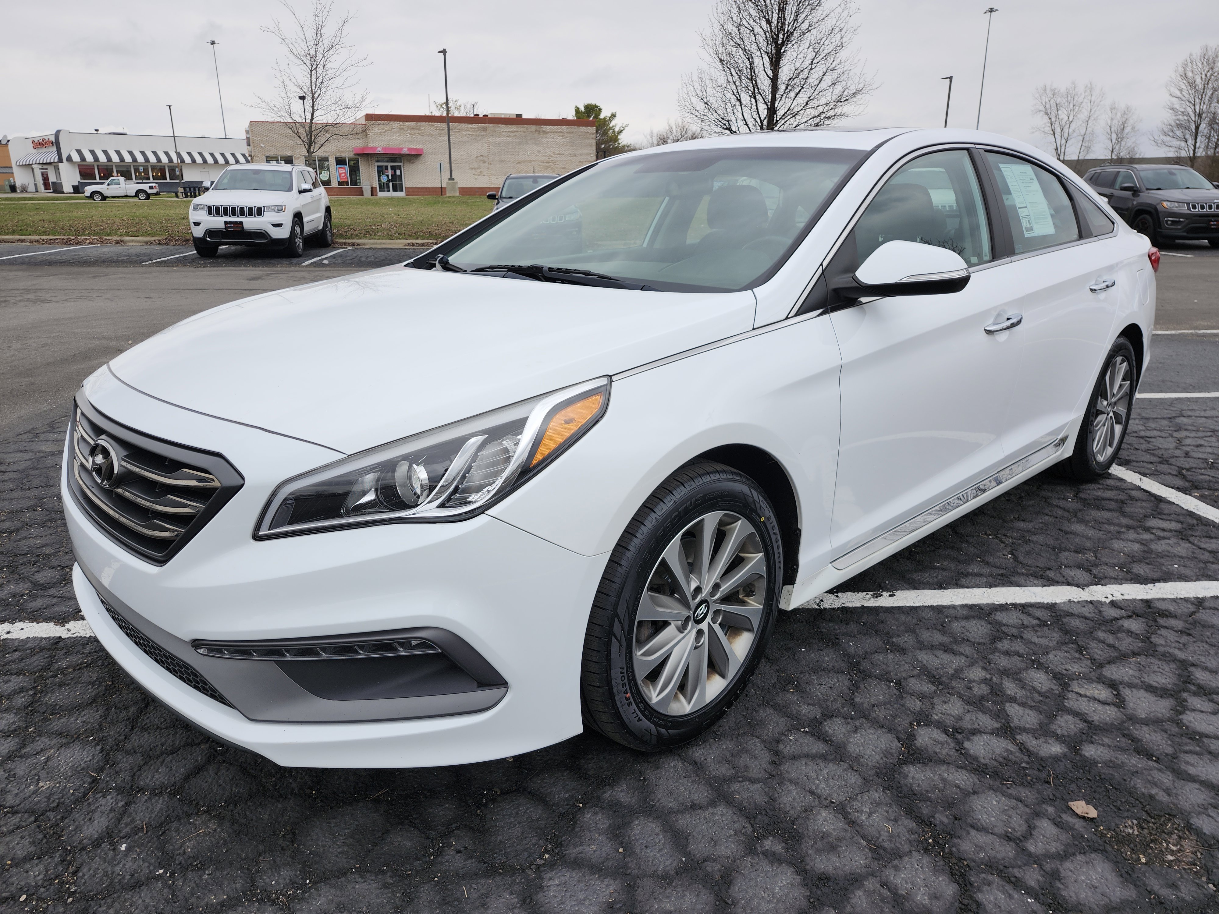 Used 2017 Hyundai Sonata Sport w/ Value Edition Package 02 image 14