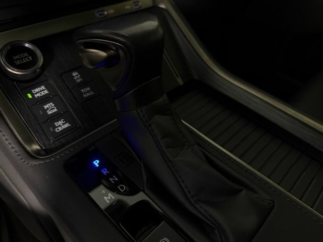 Used 2024 Lexus GX 550 AWD/4WD image 22