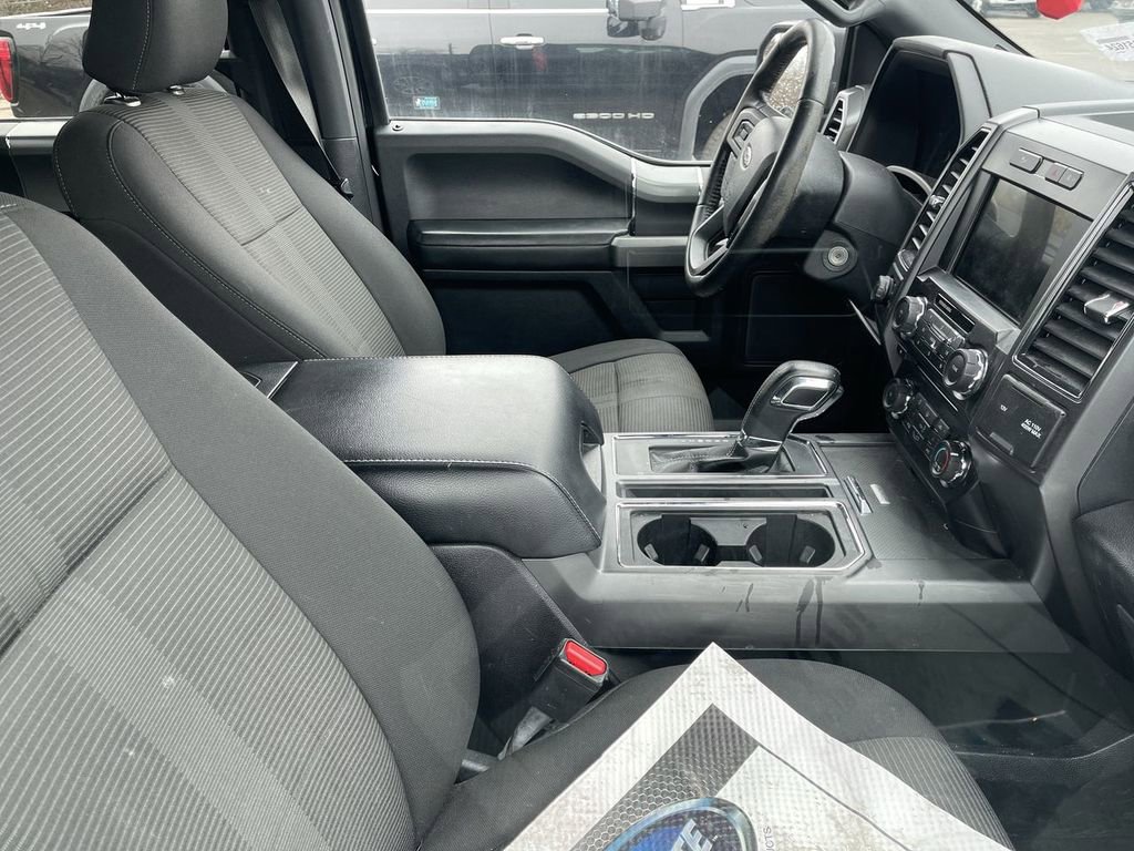 Used 2017 Ford F150 XLT w/ Equipment Group 302A Luxury image 11