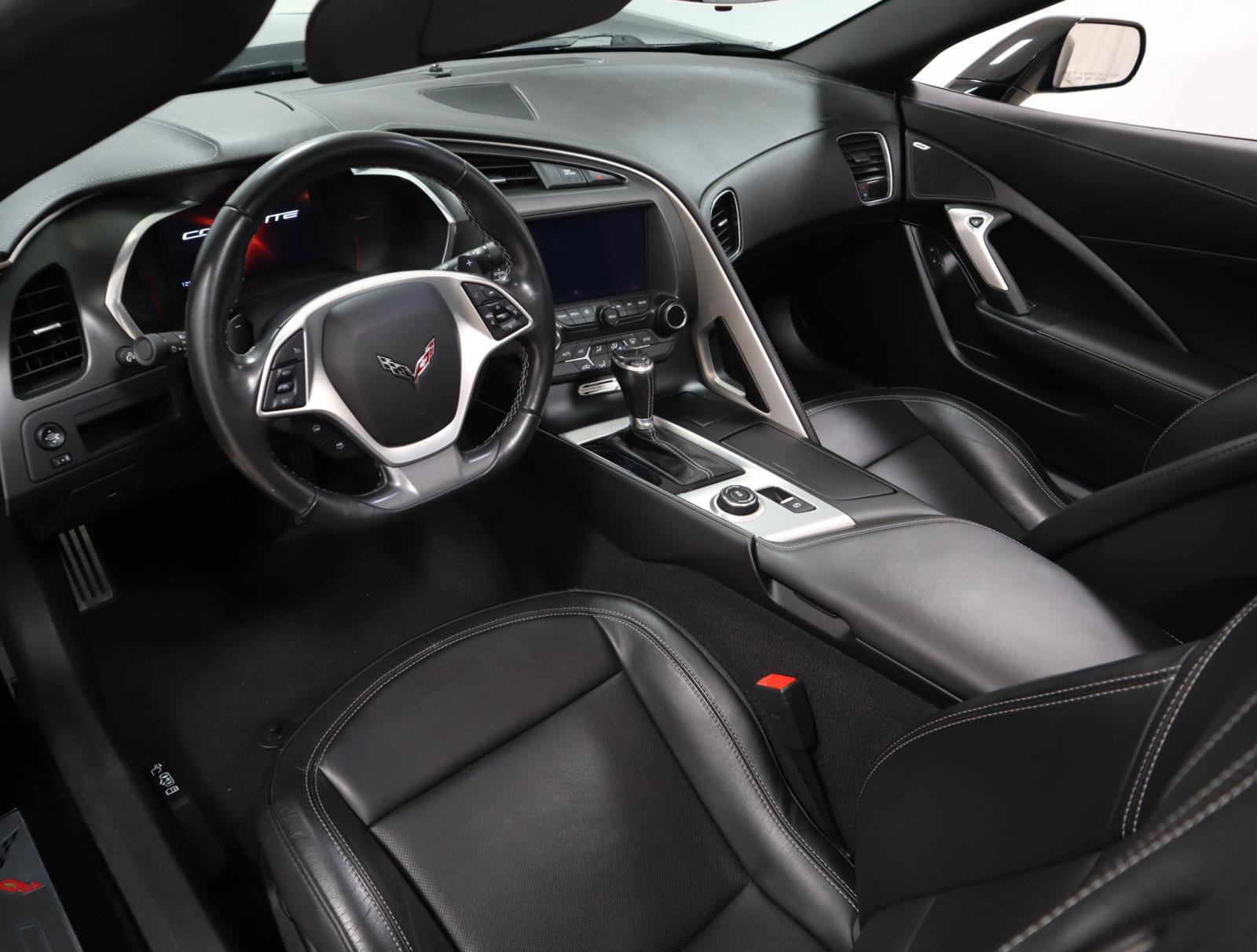 Used 2019 Chevrolet Corvette Grand Sport w/ Carbon Flash Badge Package image 17