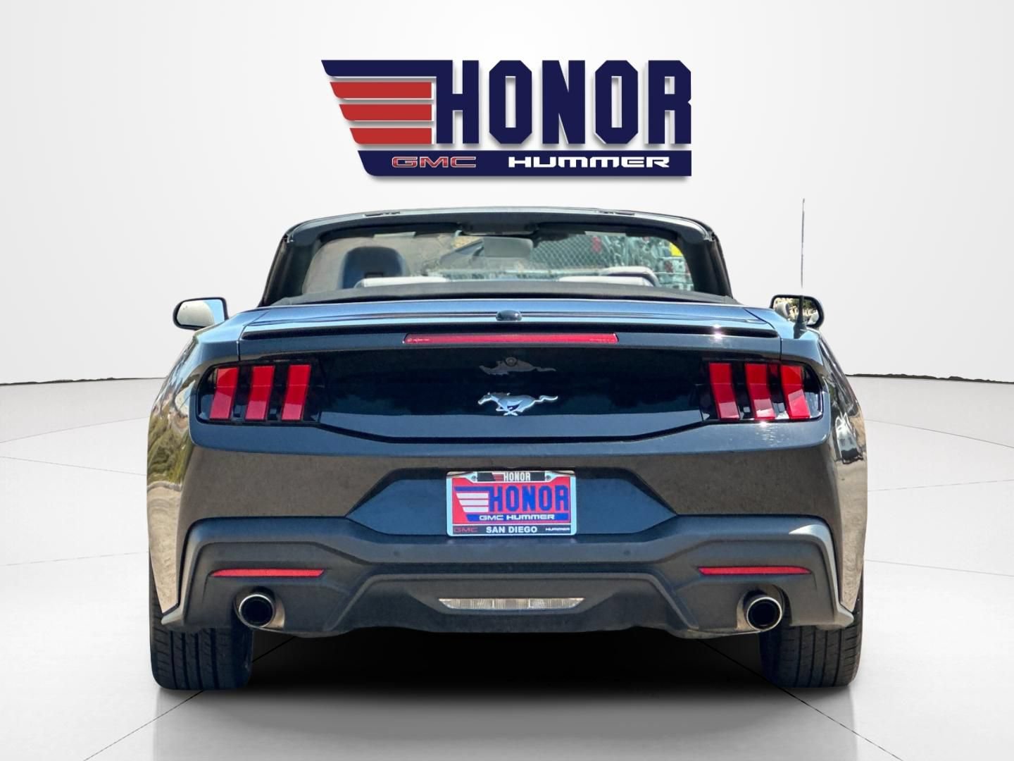 Used 2024 Ford Mustang Premium RWD image 5