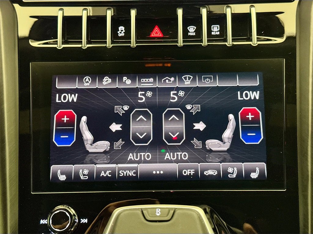 Used 2024 Lamborghini Urus S image 16