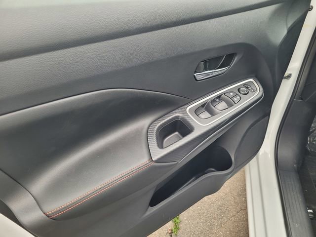New 2025 Nissan Versa SR w/ Trunk Package image 8