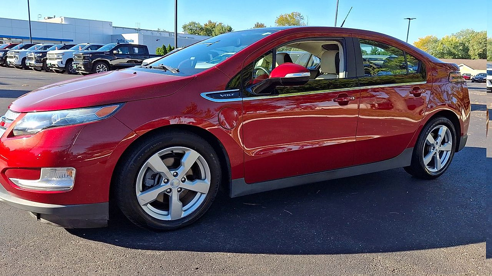 Certified 2012 Chevrolet Volt Premium w/ Premium Trim Package FWD image 3