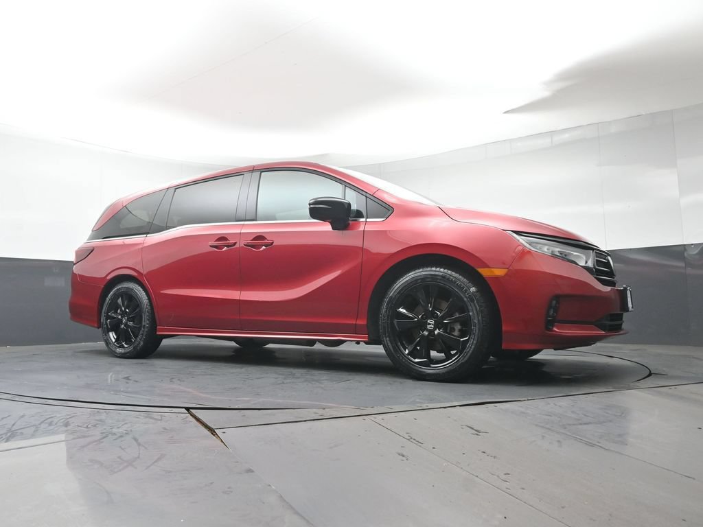 Certified 2024 Honda Odyssey Sport image 40