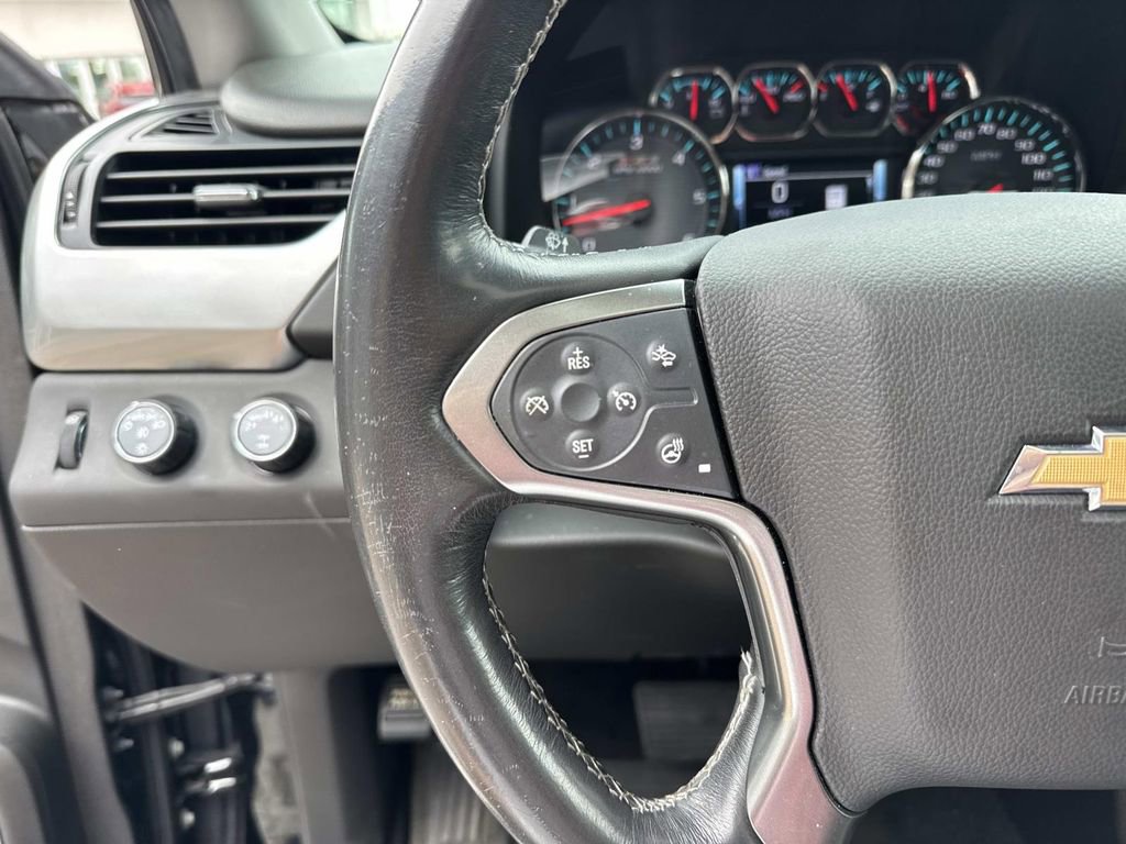 Used 2018 Chevrolet Suburban LT AWD/4WD image 23