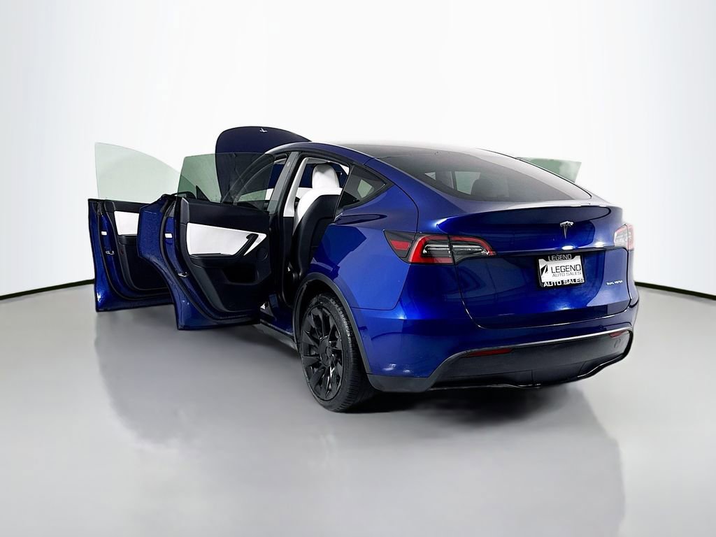 Used 2021 Tesla Model Y Long Range image 30