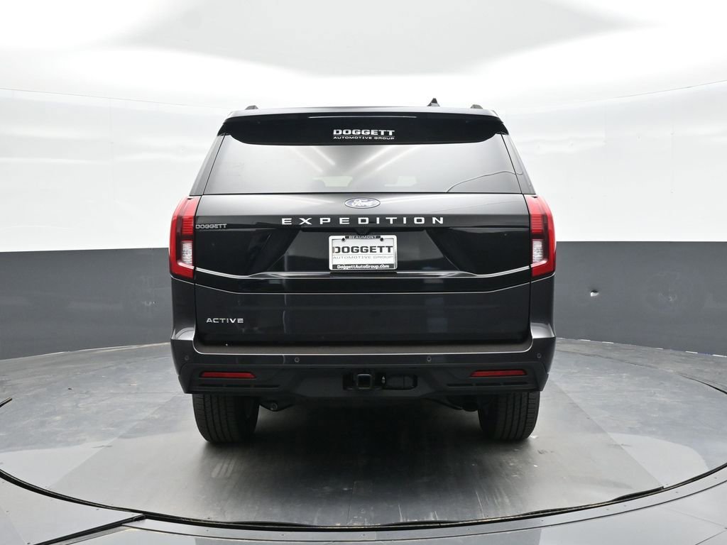 New 2025 Ford Expedition Active image 8