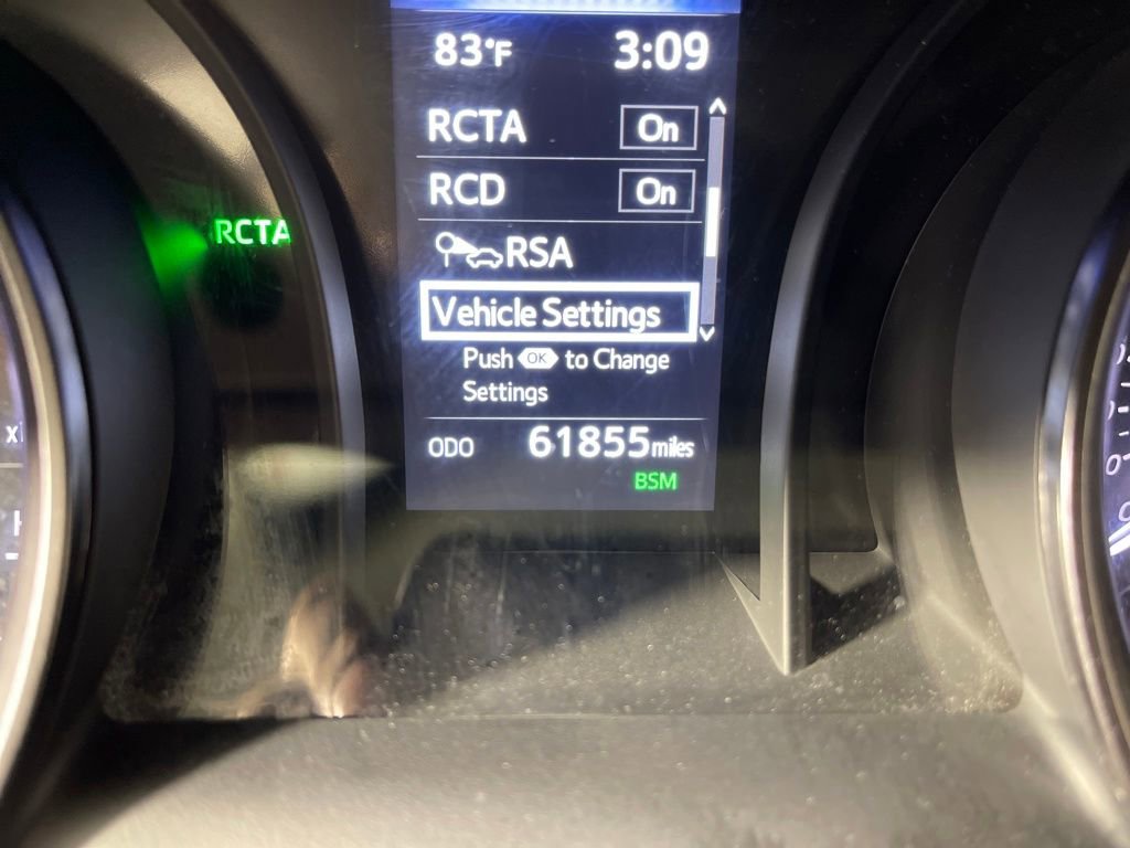 Used 2024 Toyota Camry SE image 19