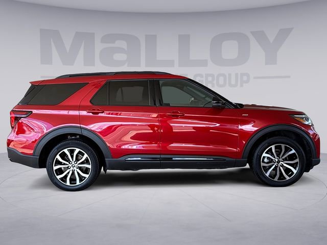 Certified 2025 Ford Explorer ST-Line AWD/4WD image 6