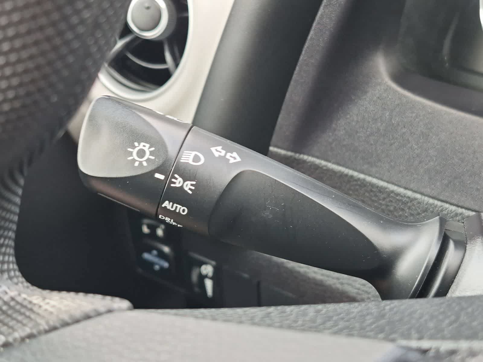 Used 2017 Toyota Corolla LE FWD image 26