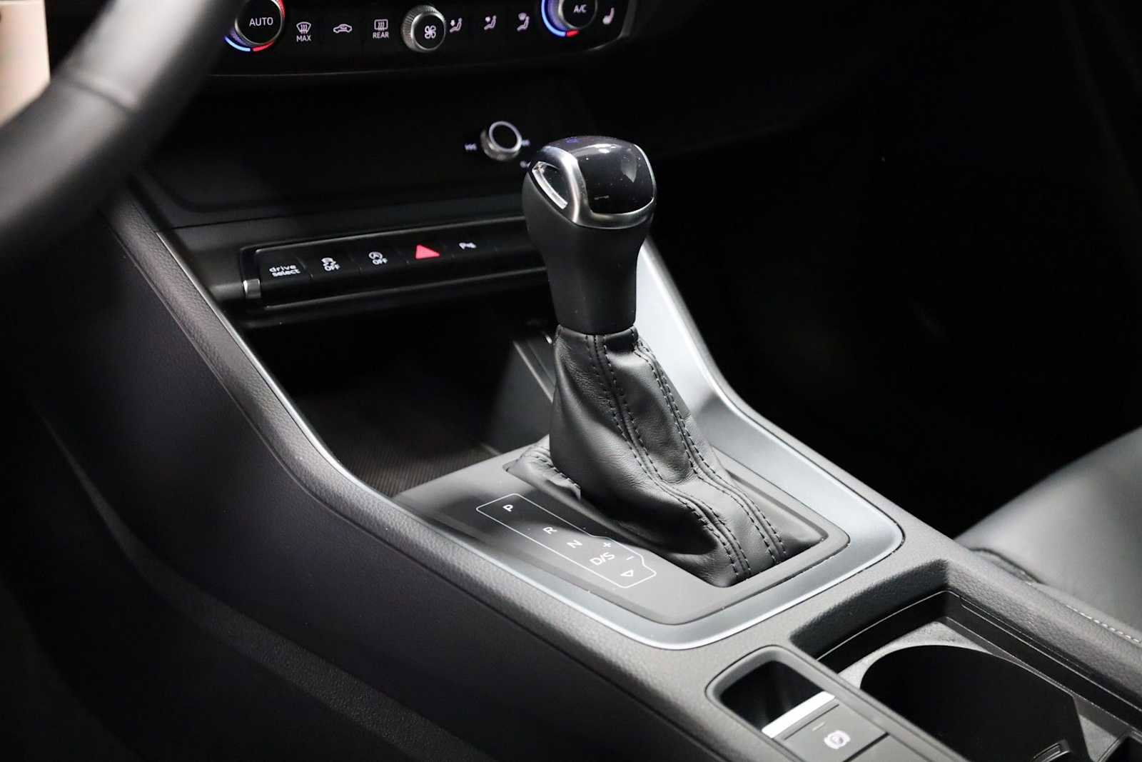 Certified 2025 Audi Q3 2.0T Premium w/ Black Optic Sport Package image 26