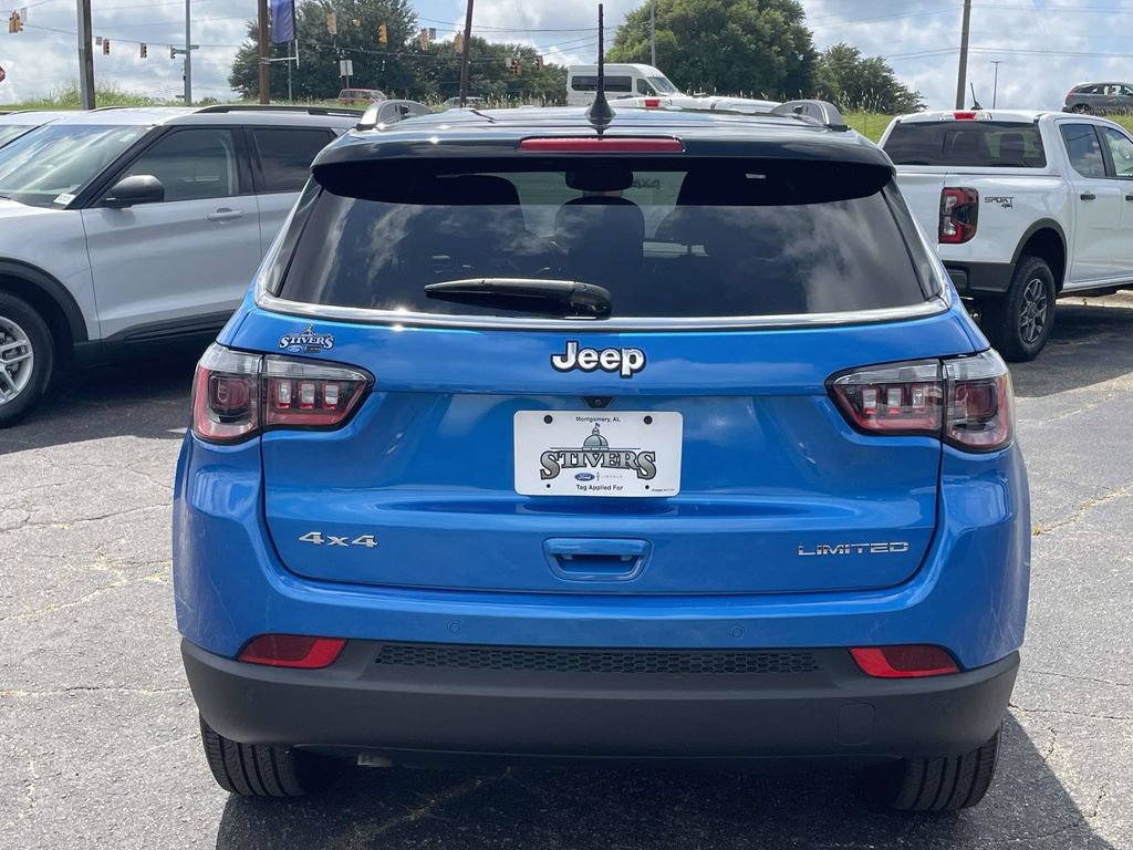 Used 2025 Jeep Compass Limited AWD/4WD image 4