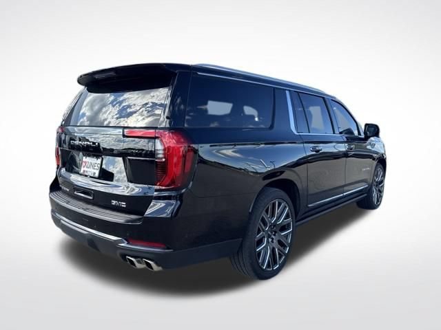 Used 2026 GMC Yukon XL Denali Ultimate w/ LPO, Floor Liner Package AWD/4WD image 11