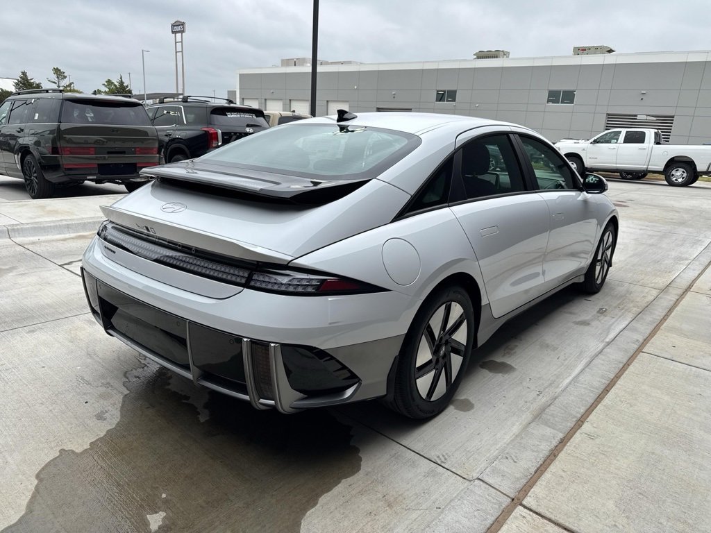 New 2025 Hyundai Ioniq 6 SE image 22