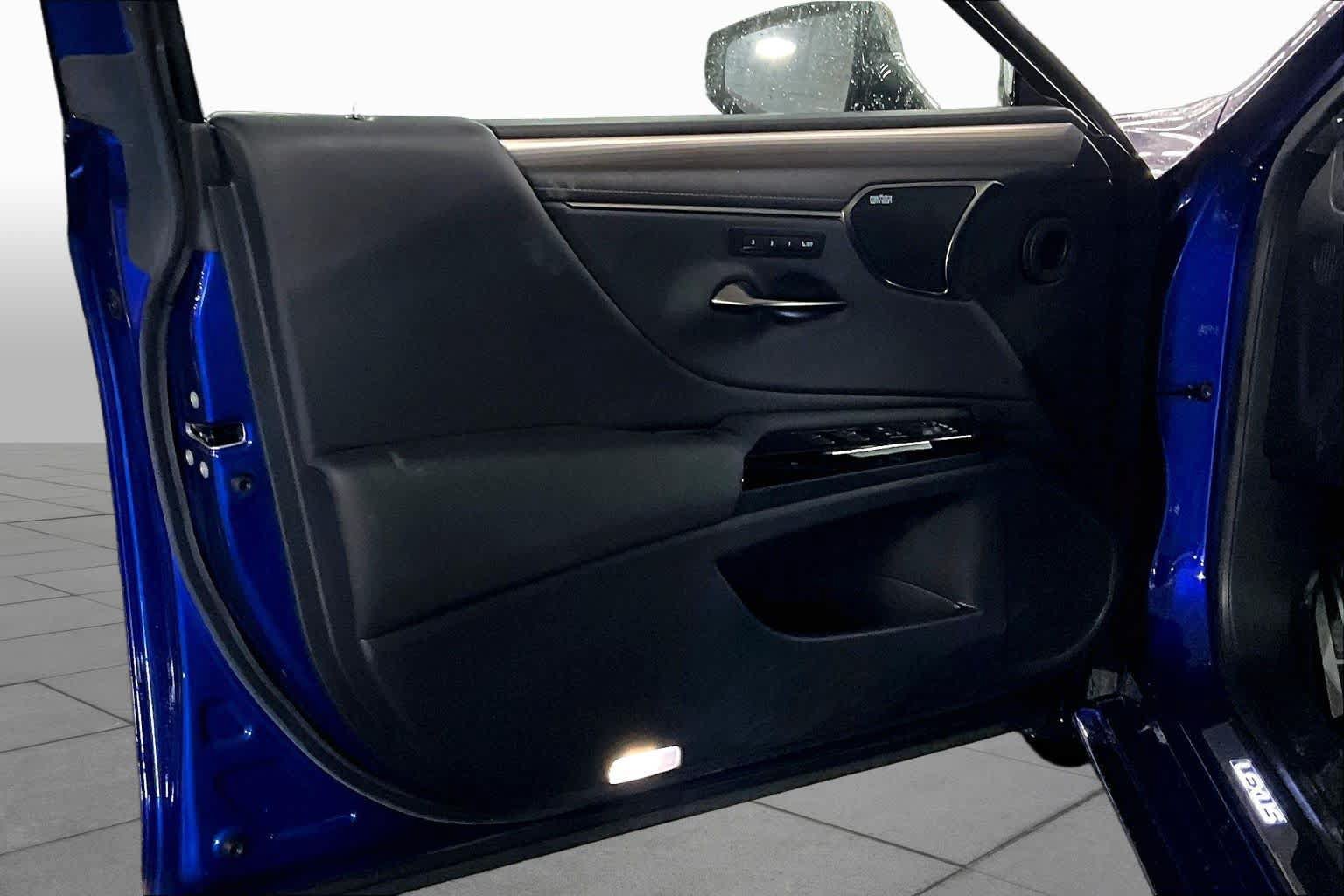 Used 2023 Lexus ES 350 F Sport w/ Accessory Package (Z1) FWD image 22
