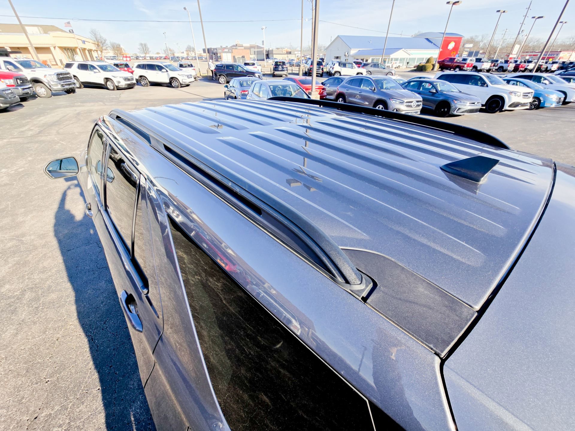 Used 2023 Ford Explorer XLT image 26