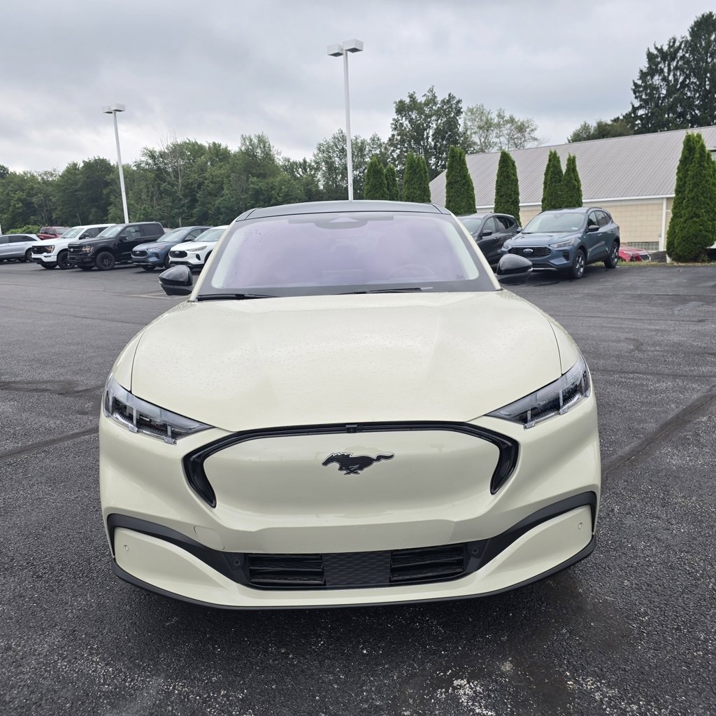 New 2025 Ford Mustang Mach-E Premium image 4