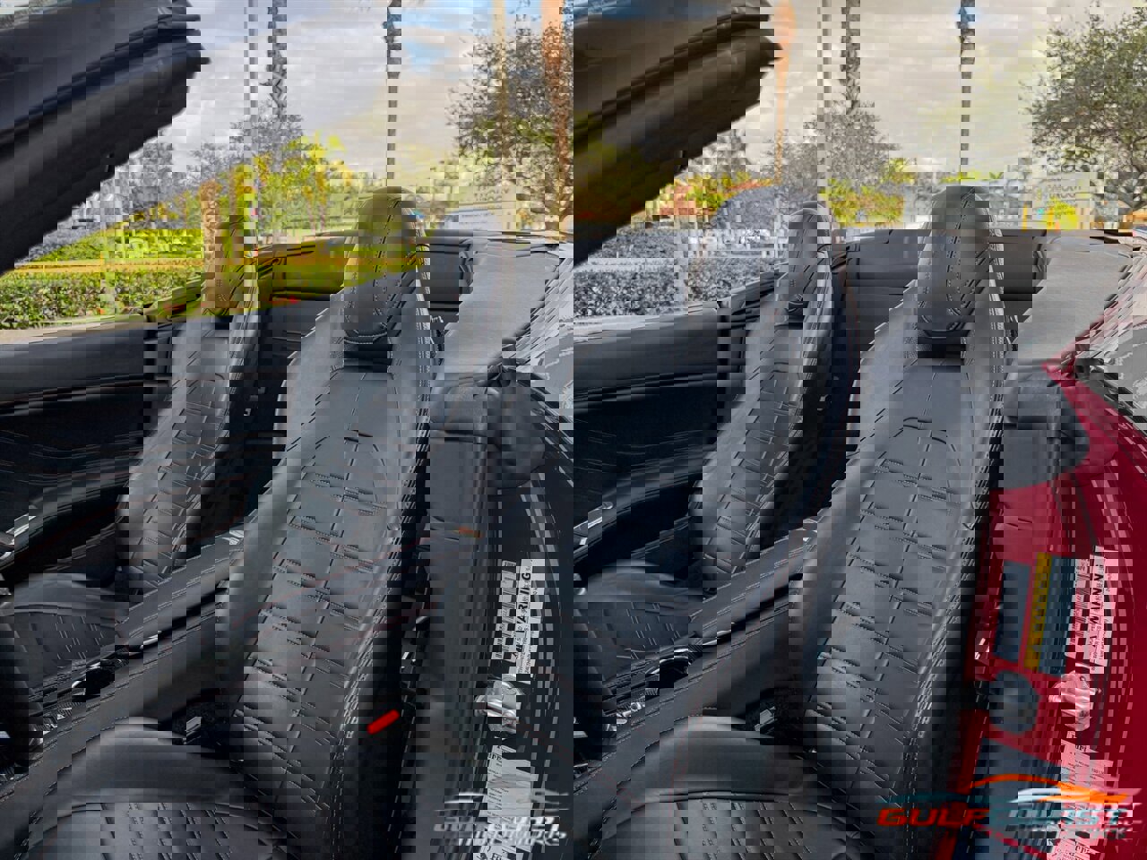 Used 2016 Ferrari California T image 21