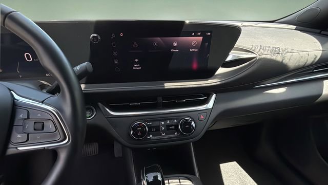 Used 2024 Buick Envista Preferred w/ Convenience I Package image 25