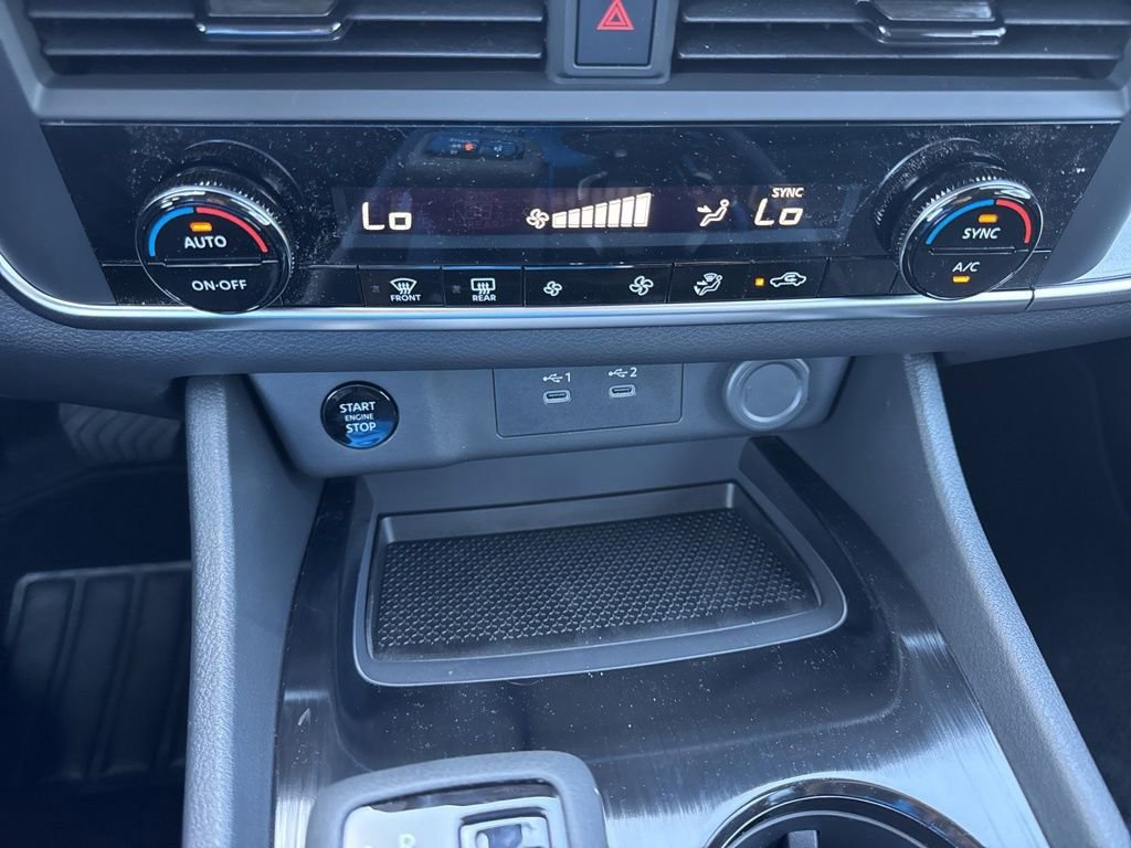 New 2026 Nissan Rogue SV FWD image 30