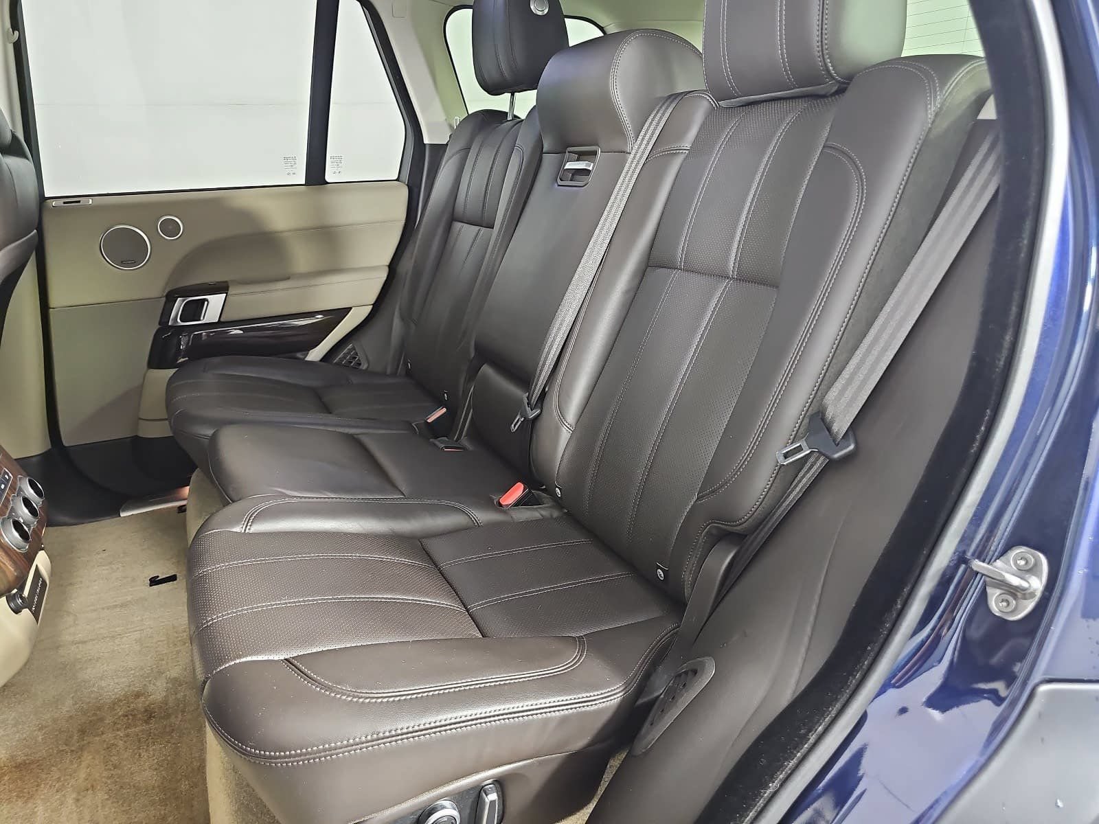 Used 2017 Land Rover Range Rover HSE AWD/4WD image 14