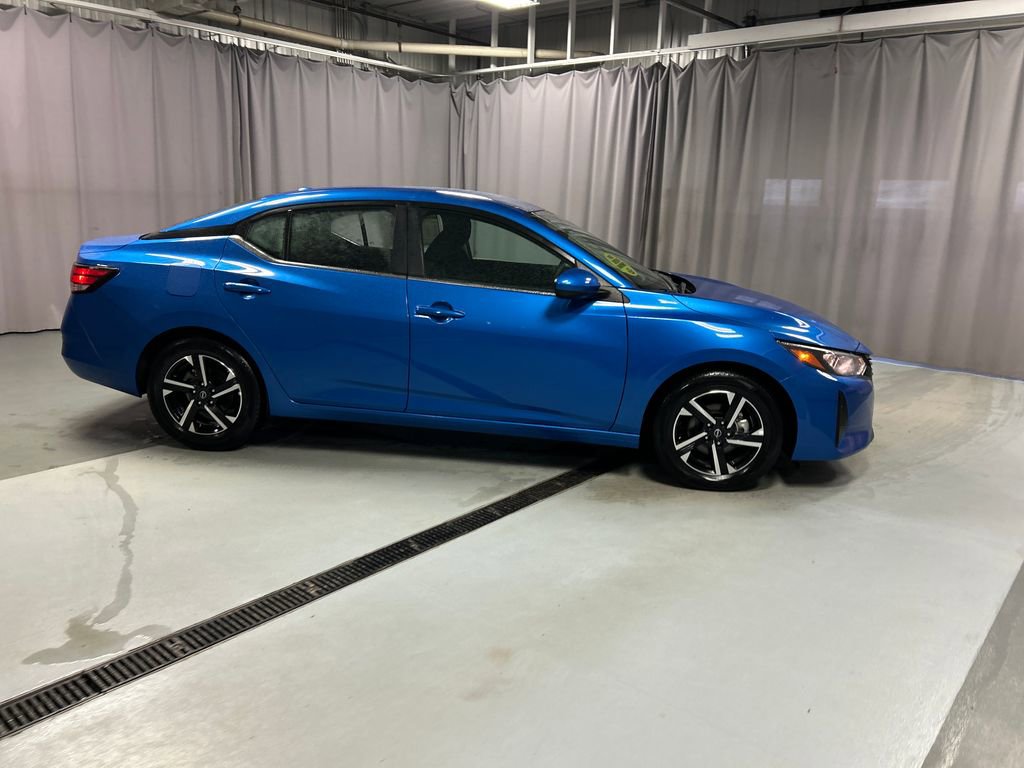 Used 2025 Nissan Sentra SV image 8