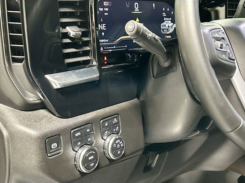 Used 2025 GMC Sierra 2500 SLT w/ SLT Premium Package image 14