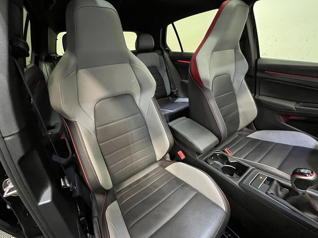 Used 2022 Volkswagen GTI SE FWD image 12