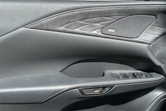 New 2025 Lexus RX 450h AWD w/ Luxury Package image 9