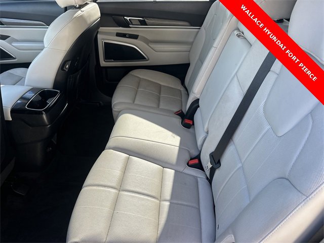 Used 2020 Kia Telluride EX image 16