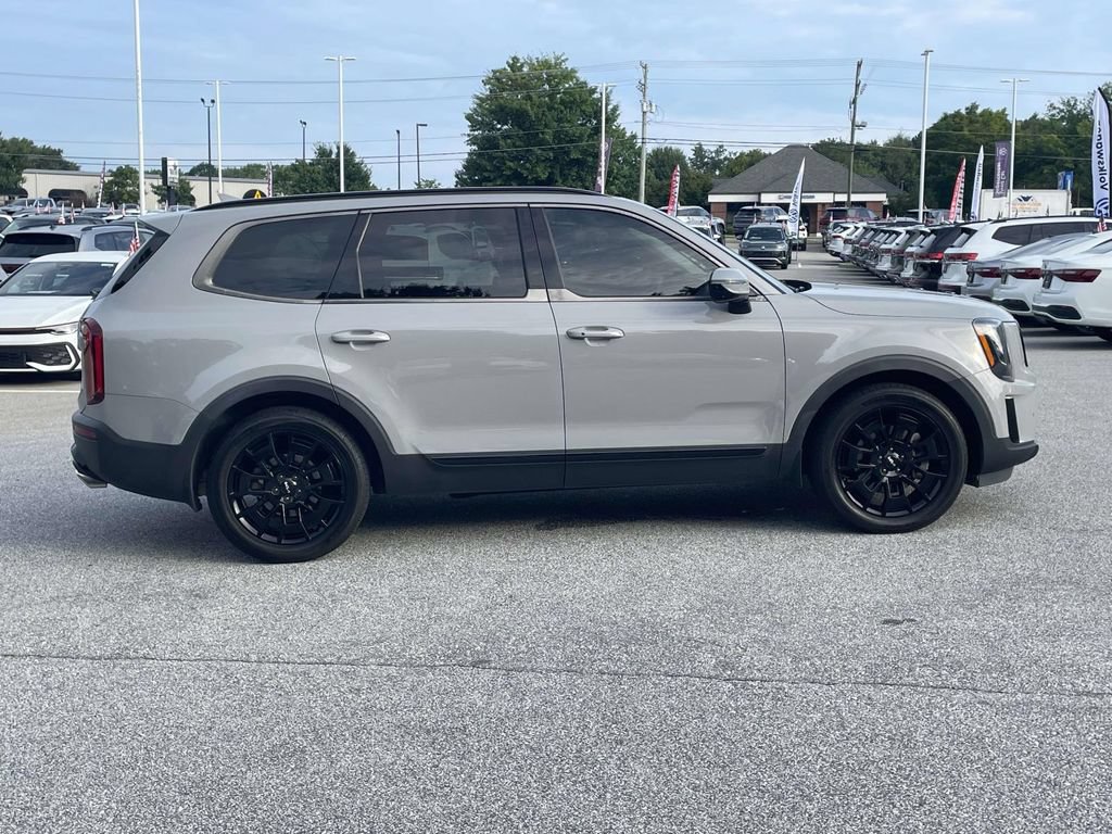 Used 2022 Kia Telluride SX w/ SX Prestige Package AWD/4WD image 8
