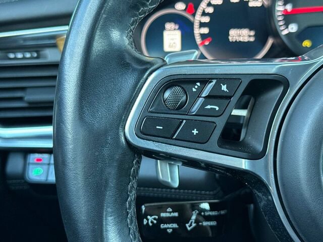 Used 2018 Porsche Panamera 4S AWD/4WD image 30