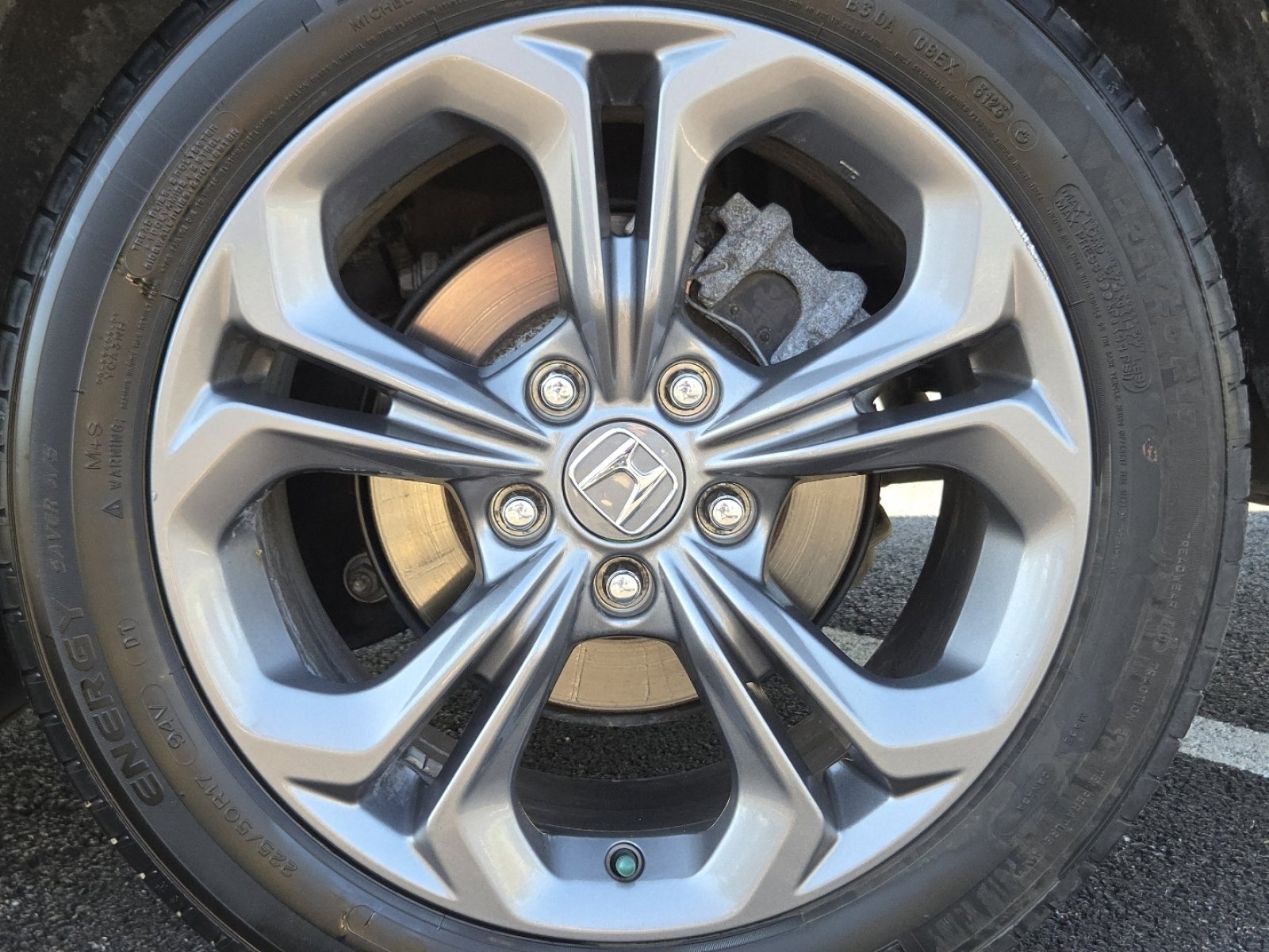 Certified 2023 Honda Accord EX image 12