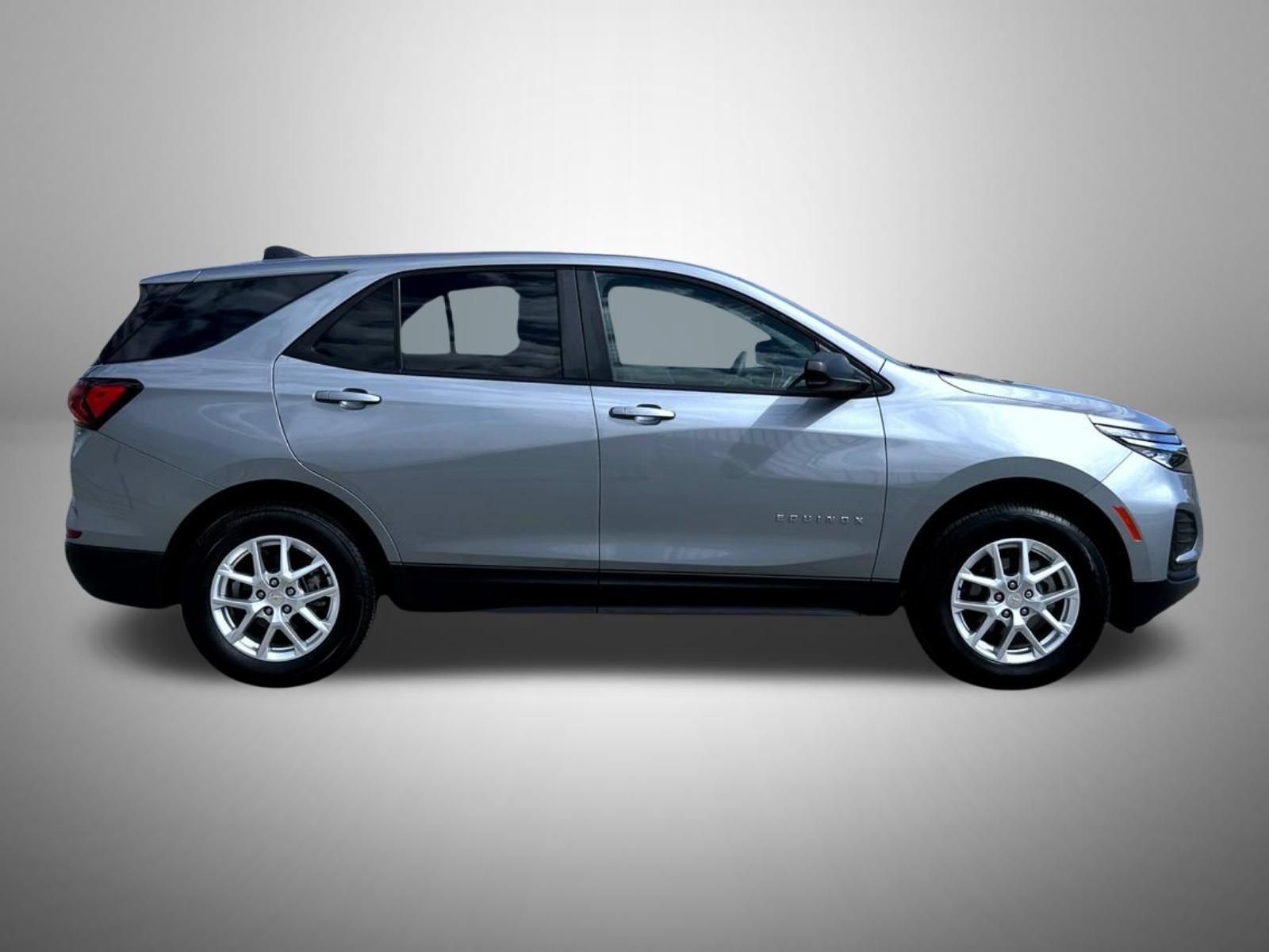 Certified 2024 Chevrolet Equinox LS w/ LS Convenience Package AWD/4WD image 5