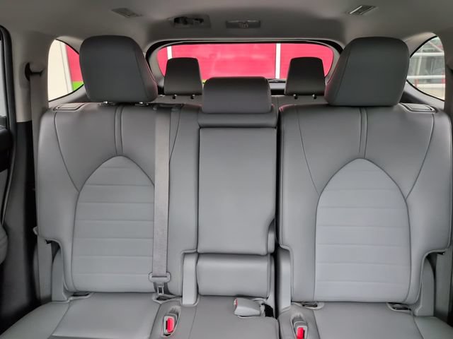 Certified 2025 Toyota Highlander XLE AWD/4WD image 23