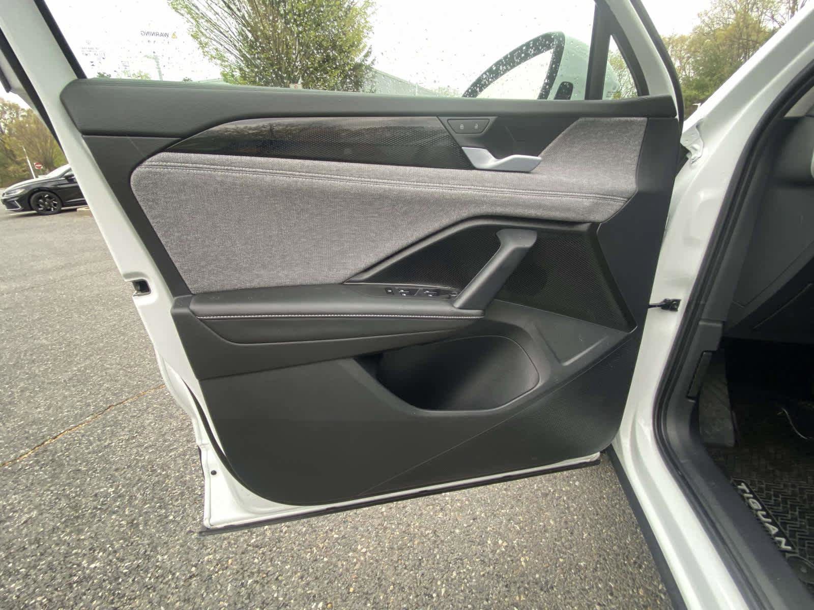 Certified 2025 Volkswagen Tiguan S AWD/4WD image 21