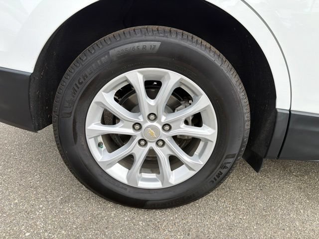 Used 2021 Chevrolet Equinox LS FWD image 22